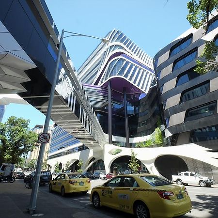เทิร์นคีย์ แอคคอมมอเดชั่น - นอร์ท เมลเบิร์น Aparthotel ภายนอก รูปภาพ