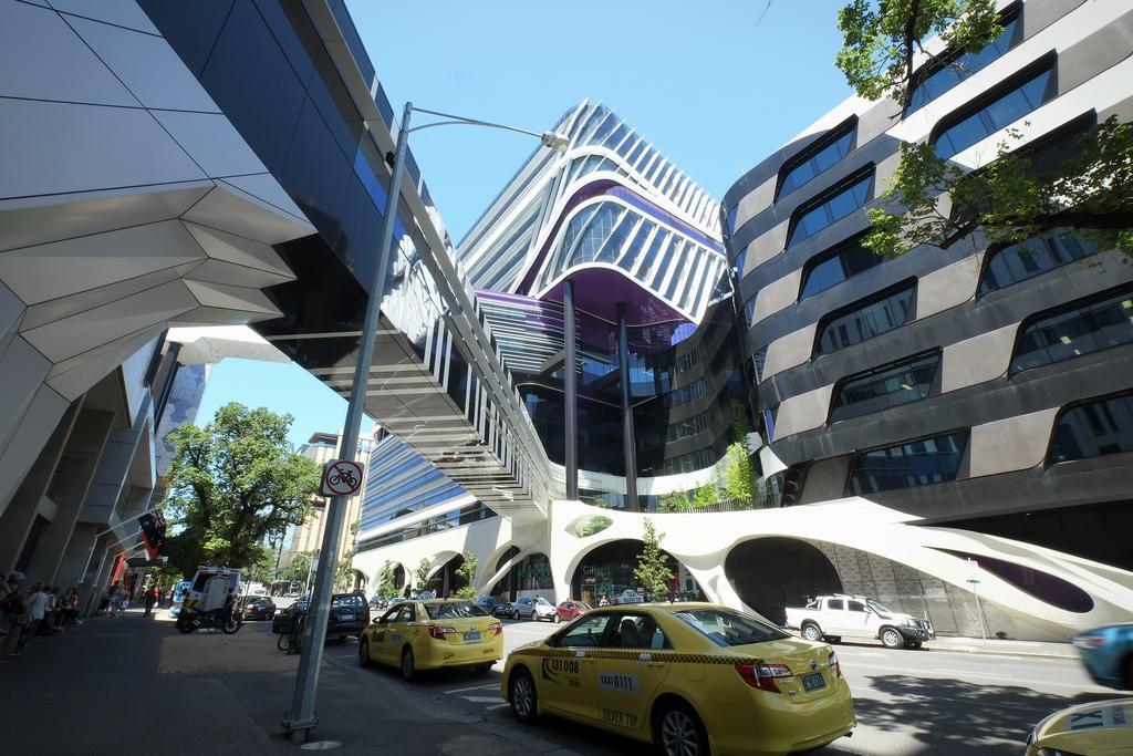 เทิร์นคีย์ แอคคอมมอเดชั่น - นอร์ท เมลเบิร์น Aparthotel ภายนอก รูปภาพ