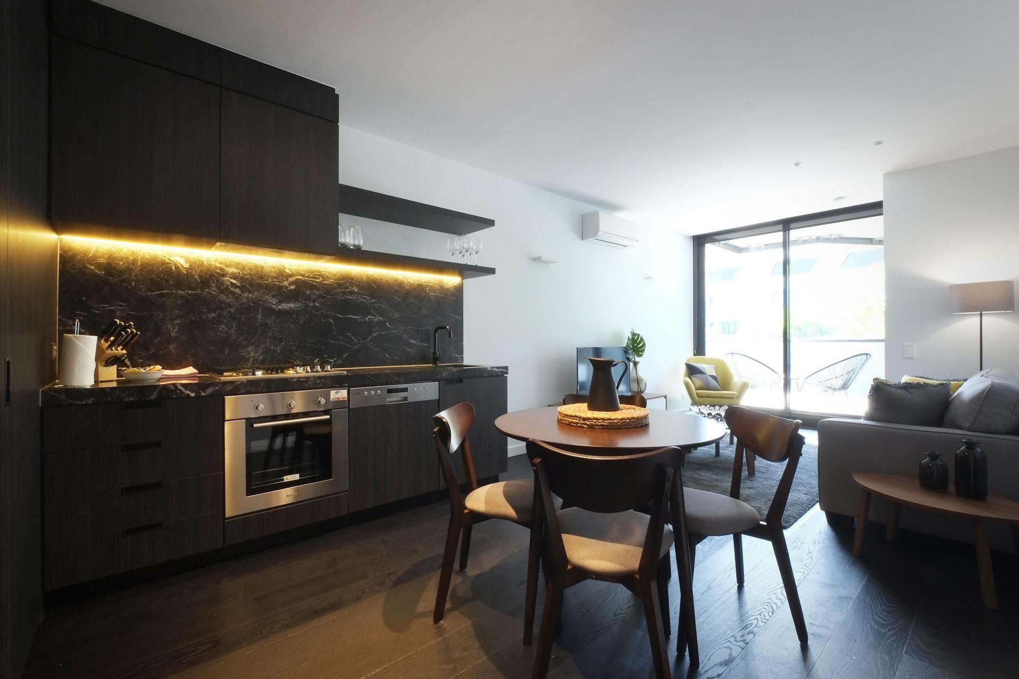 เทิร์นคีย์ แอคคอมมอเดชั่น - นอร์ท เมลเบิร์น Aparthotel ภายนอก รูปภาพ